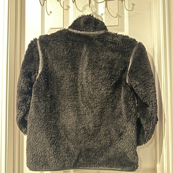 GIRLS H&M FURRY COAT - Picture 2 of 9